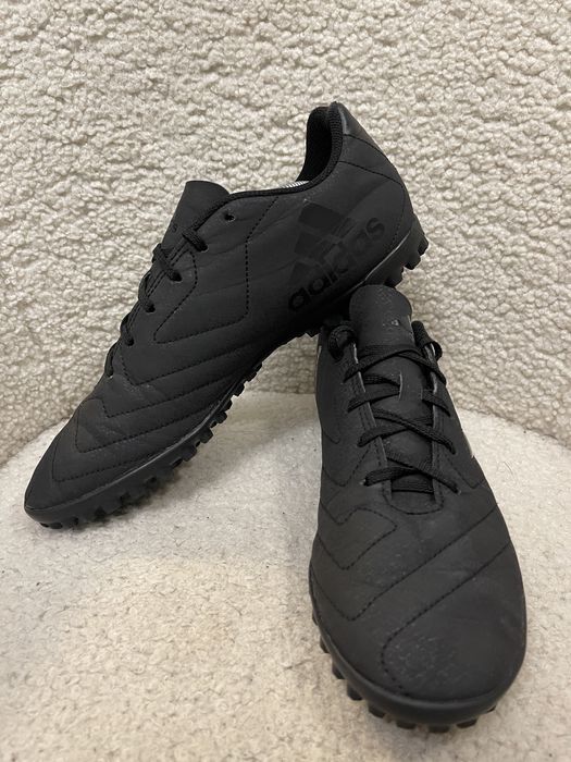 Сороконіжки сороконожки футзалки  кросівки Adidas 44р