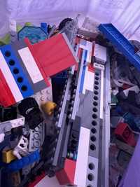 4.8 kg klocków lego