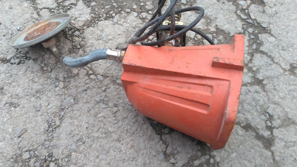 Частина насоса, помпи для води.