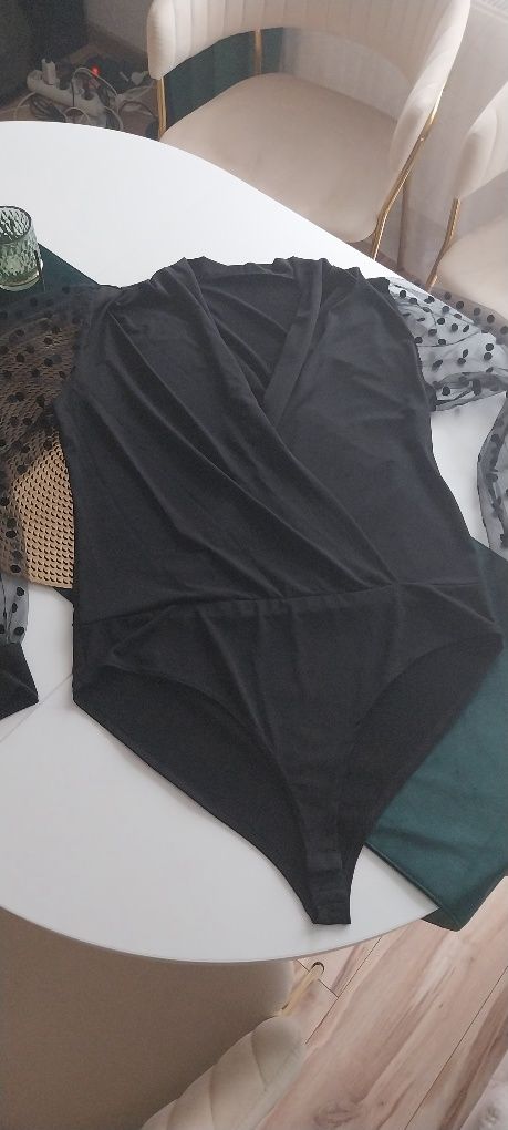 Body czarne L/XL tiulowe tiulowe rękawy