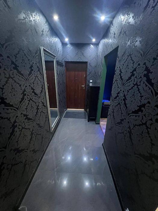 Sprzedam mieszkanie + garaż + siłownia