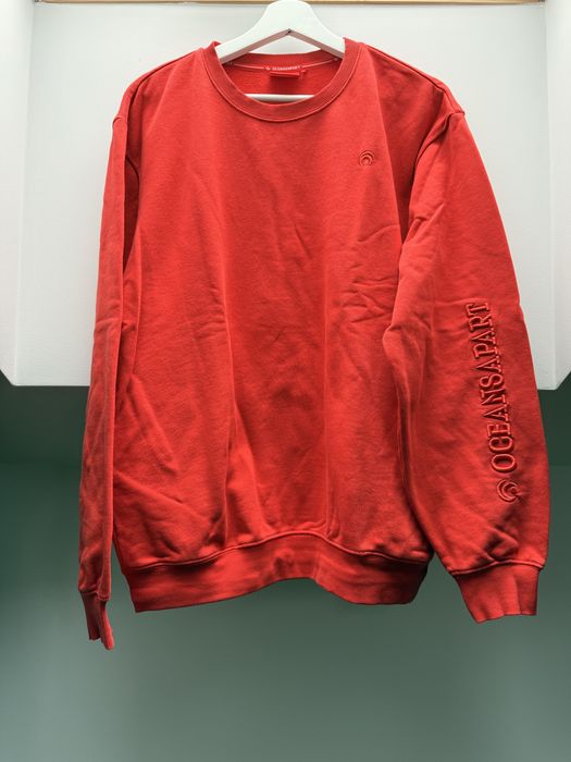 Bluza Oceans Apart czerowna jak nowa