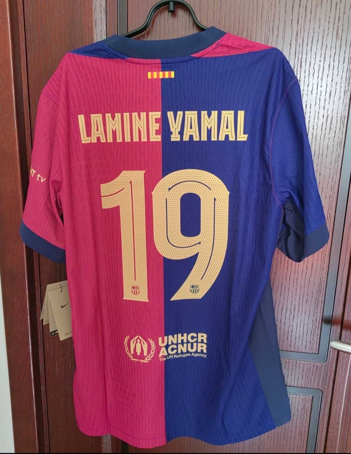Lamine Yamal #19 Barcelona Player Version Jersey  R. L