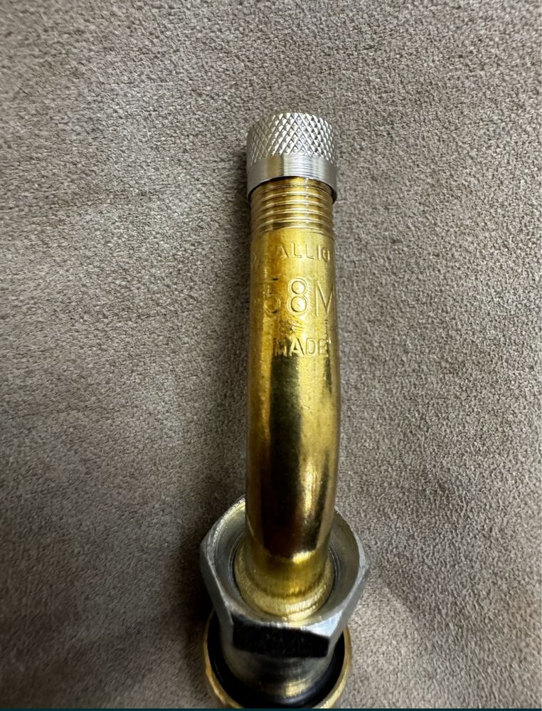 Шиномонтаж Вентиль безкамерний ALLIGATOR-EHA 58 MS/9.7