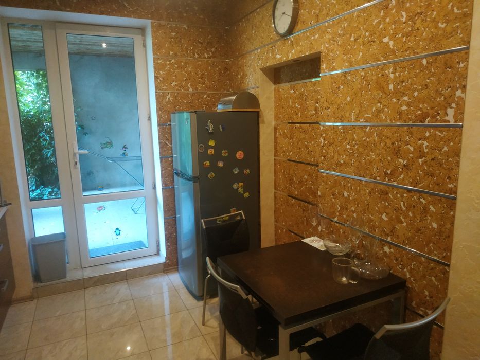 VIP квартира подобово.Довгостроково.