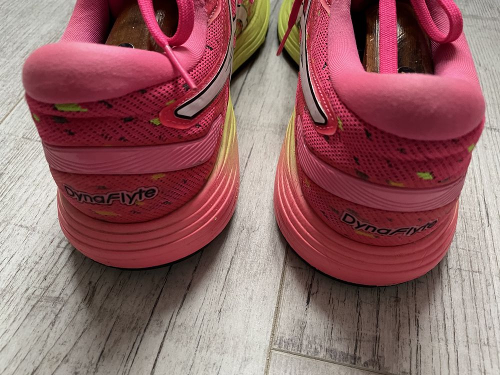 Чоловічі кросівки asics dynaflyte 4 pink yellow