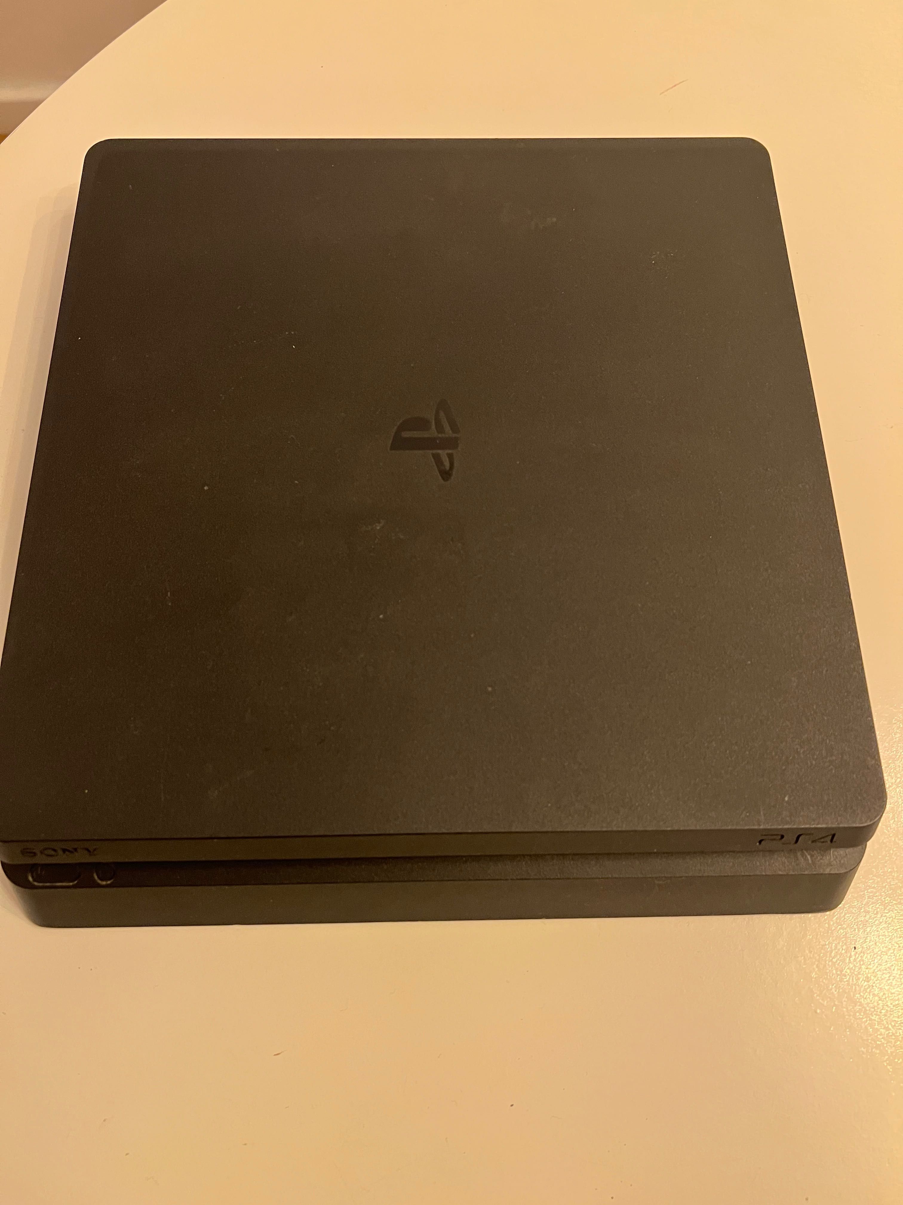 PlayStation 4 slim 500Gb