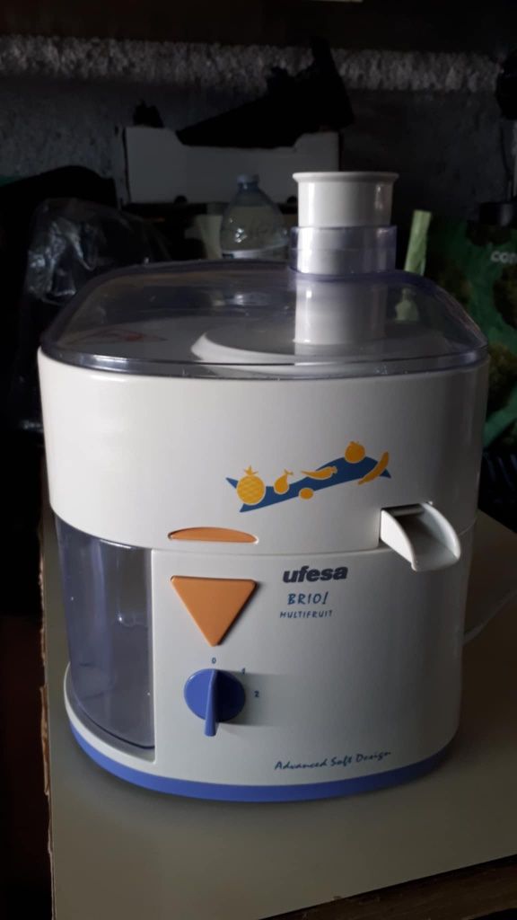 Máquina de sumos ufesa briol multifruit