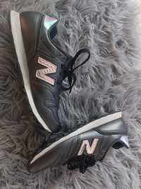 Sportowe new balance 40 z hologramami