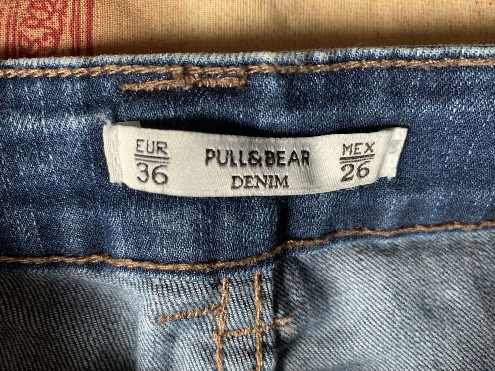 Calças de Ganga Rasgadas Pull & Bear, tamanho 36 / S