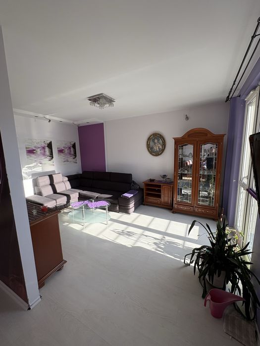 Wynajmę mieszkanie Kawaleryjska 2500 calosc(+ew doplaty z licznikow)