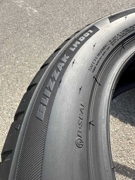Зимові шини 215/55 R18 BRIDGESTONE BLIZZAK LM001 B-SEAL Протектор: 90%