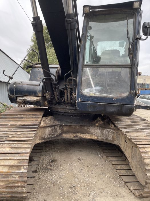 Екскаватор Doosan220