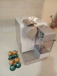 Ekspres DeLonghi Nespresso Lattissima Touch