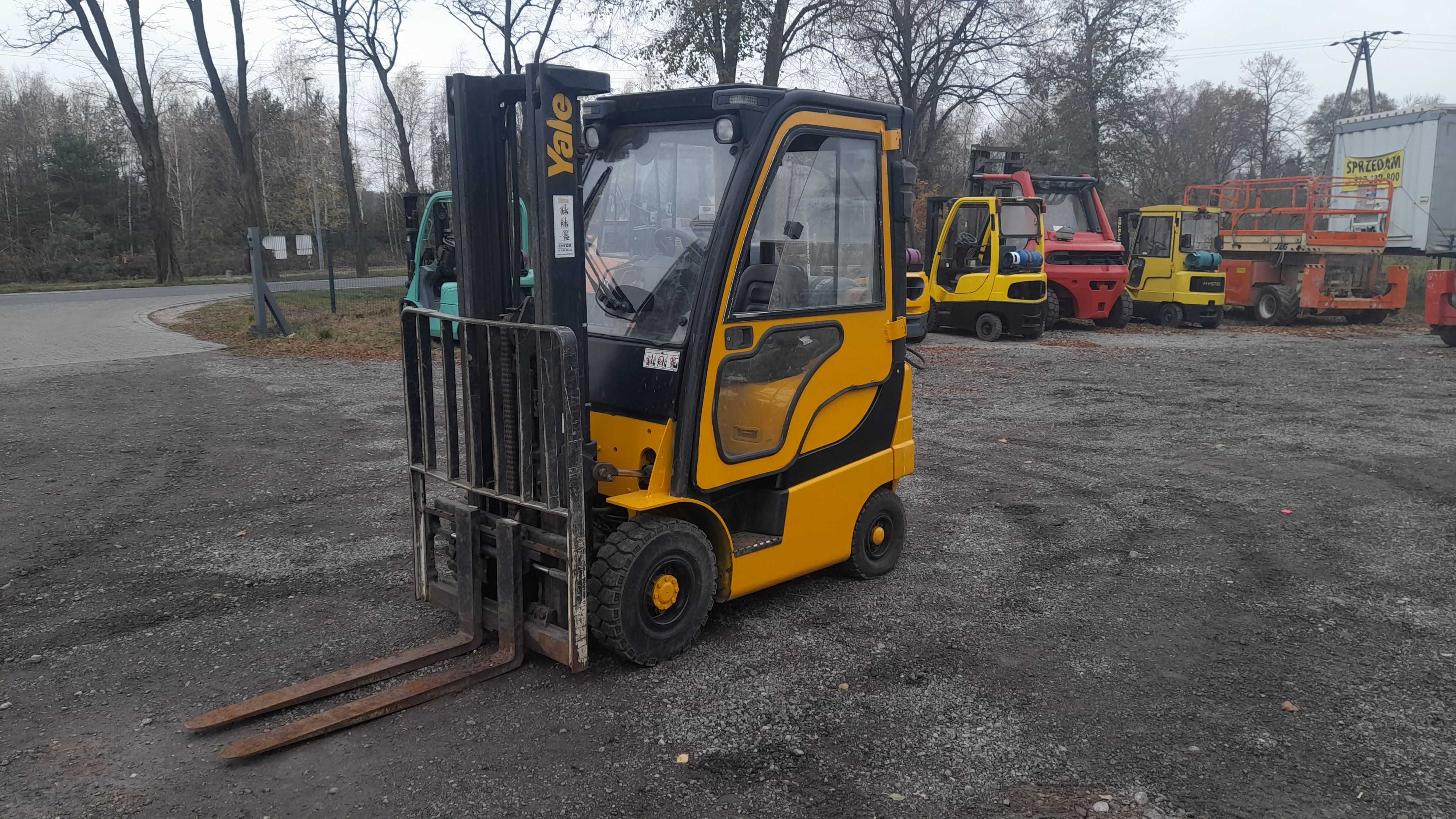 Wózek widłowy Yale GLP16VXV2175