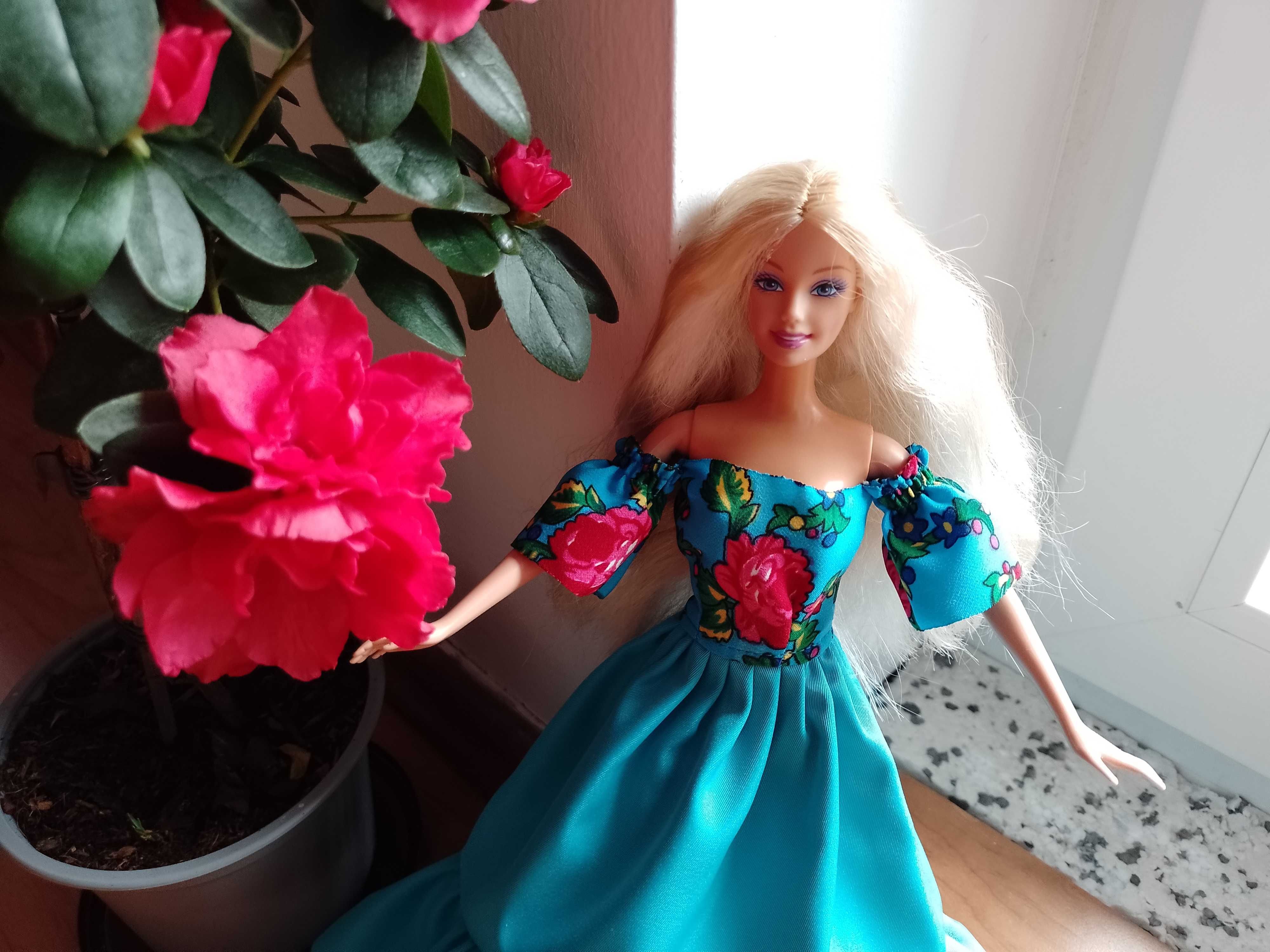 Ubranka dla lalek Barbie dwie sukienki w kwiaty