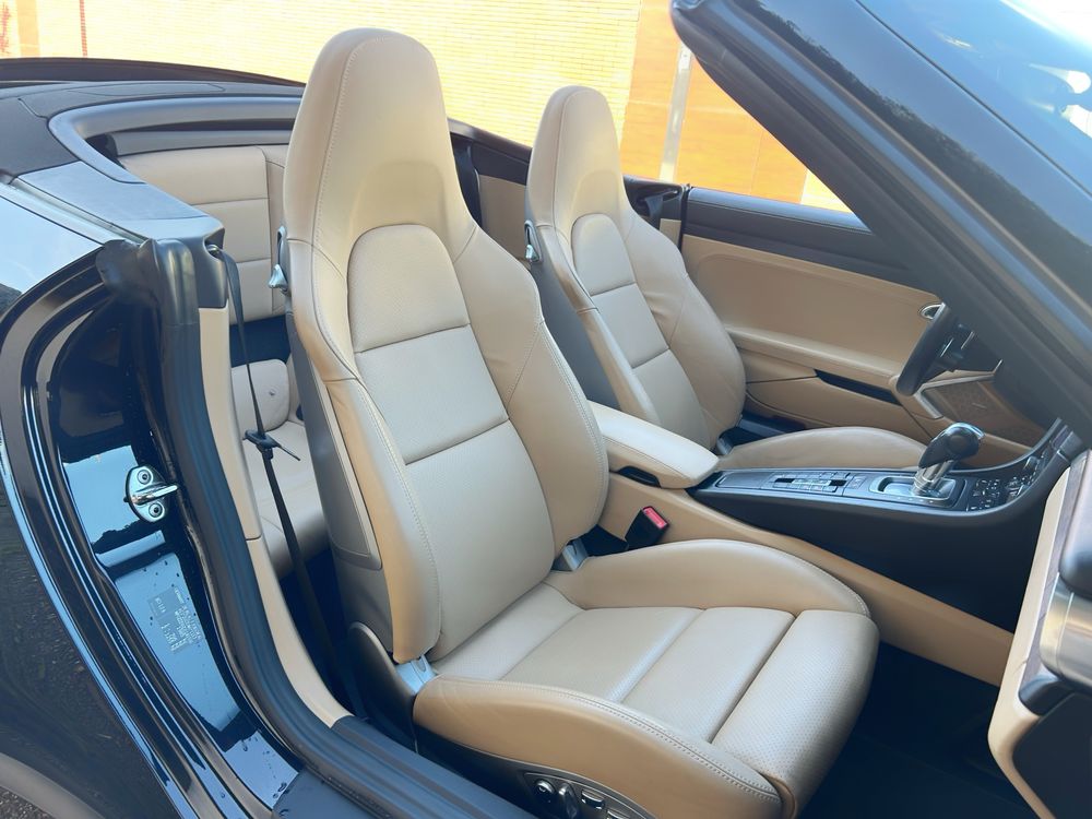 Porsche 911 GTS Cabrio