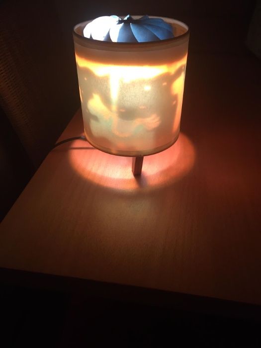 Candeeiro/ Luz de Presença para quarto de Criança