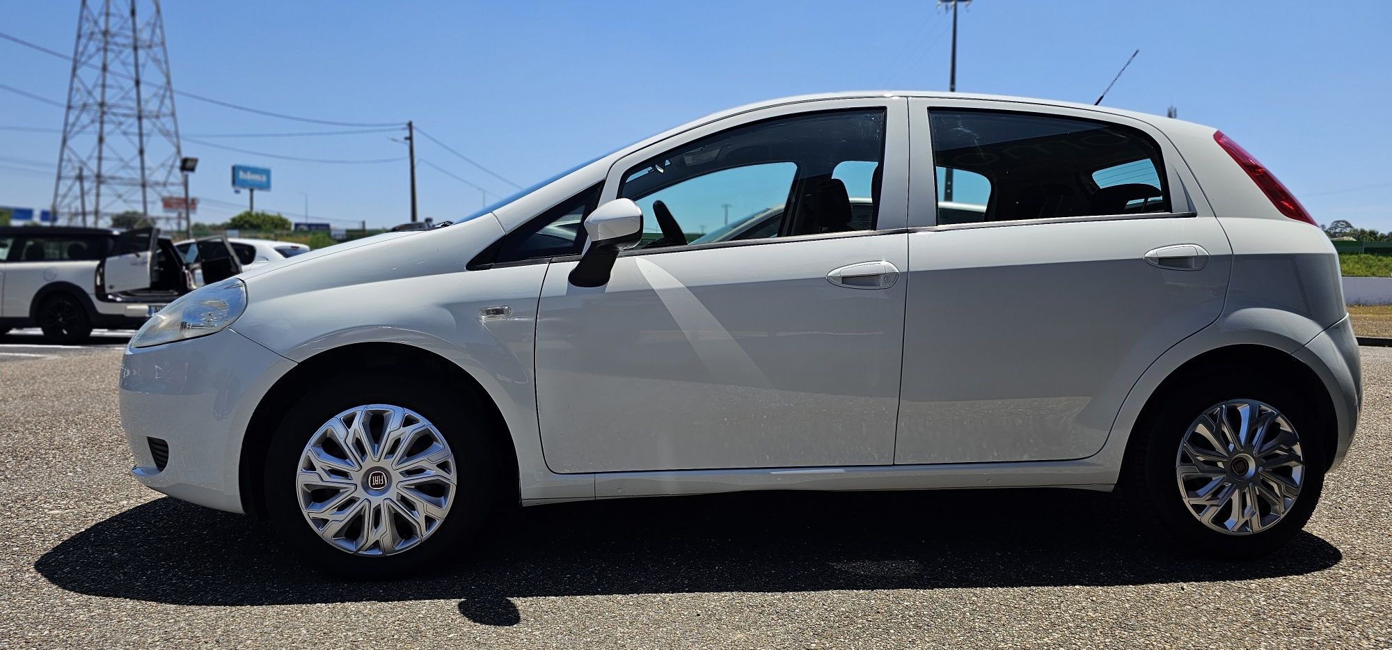 Fiat Grande Punto 99€/Mês - 1.3 Gasóleo