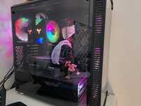 Vendo setup gaming 

Torre:

Caixa- nox hummer TGX RGB
DISSIPADOR - jo