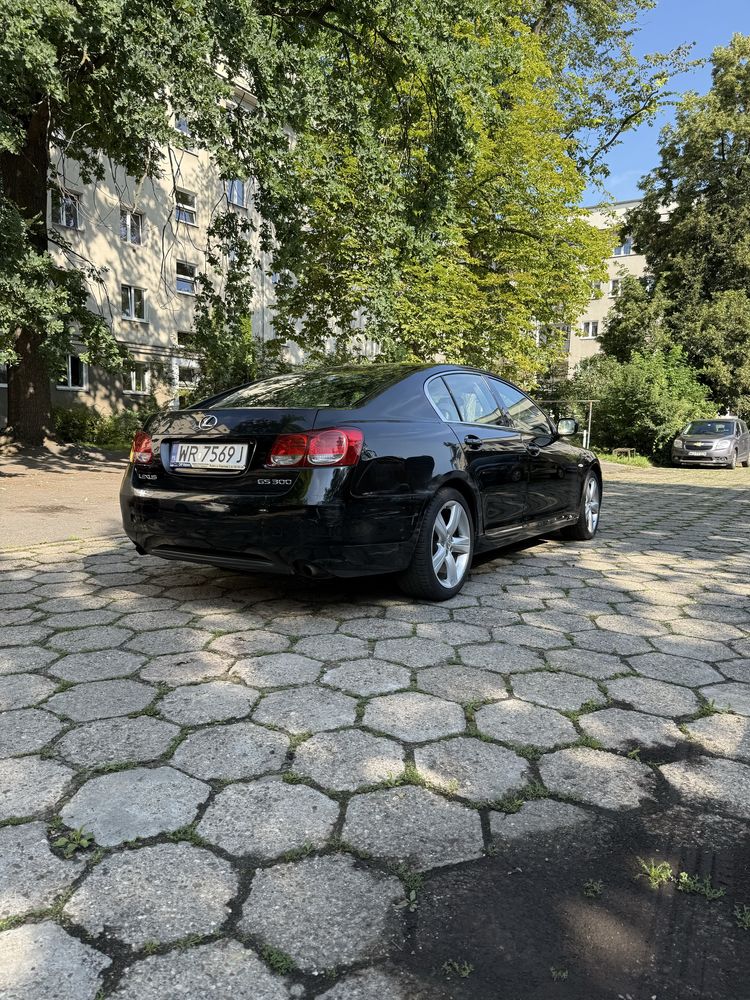 Lexus GS300. 2005. 308 000km