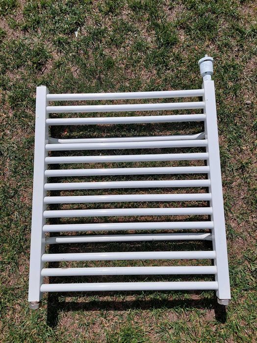 Grzejnik łazienkowy, drabinkowy Gorgiel, biały, używany, 82x54