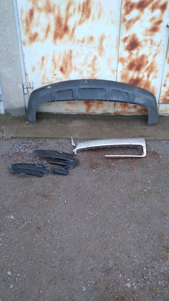 Задня юбка бампера VW Туарег