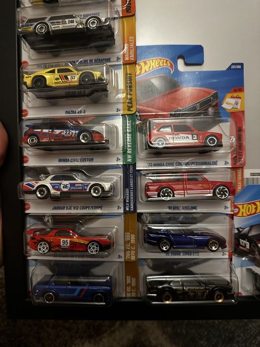 Hot wheels zestaw 13 aut