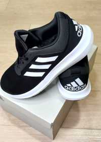 Подростковые кроссовки Adidas 42