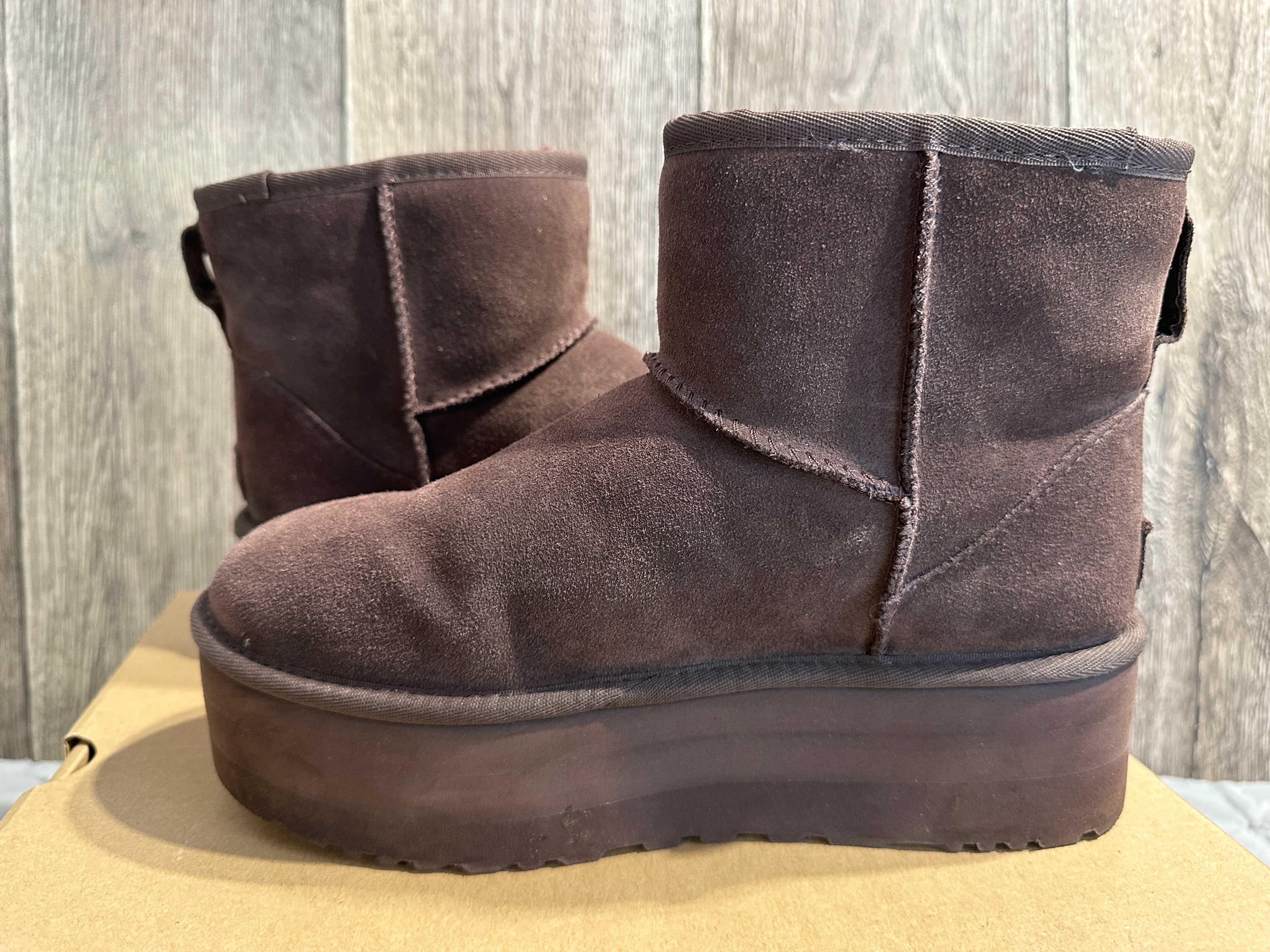 Buty damsie botki śniegowce UGG w classic mini platform 39