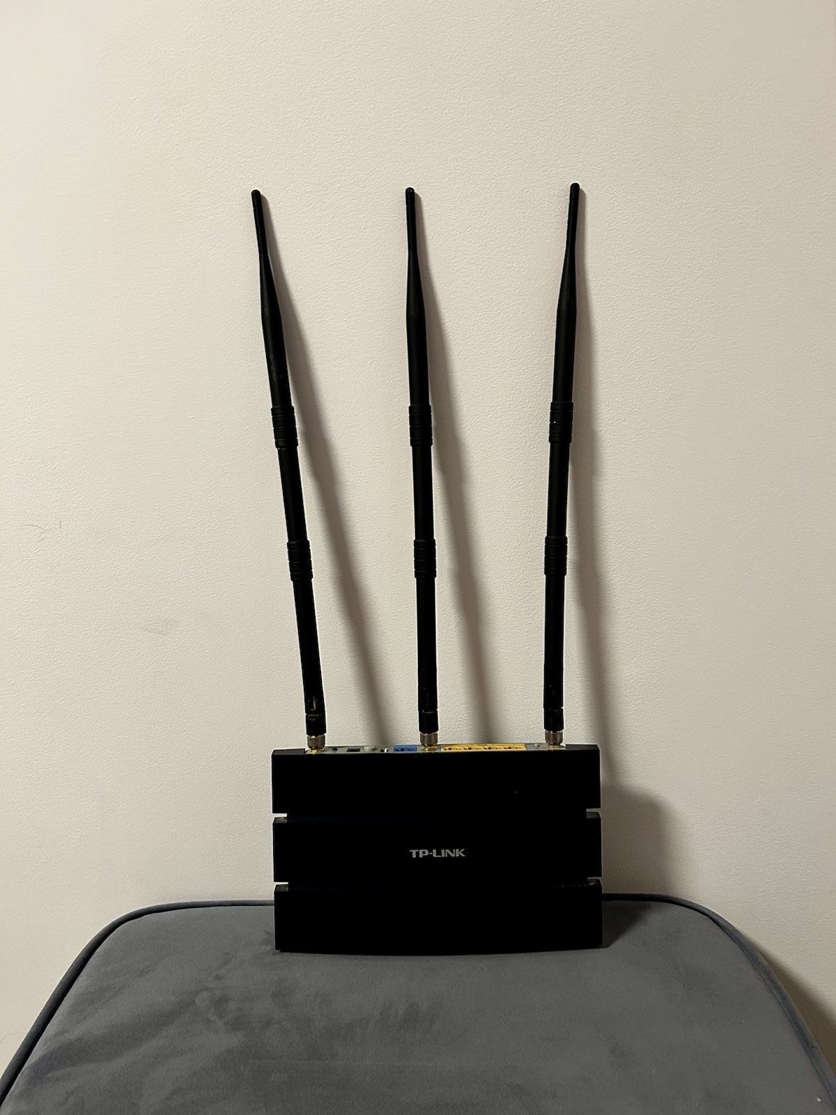 Router TP-Link WR1043ND ver. 2.1 + mocne anteny