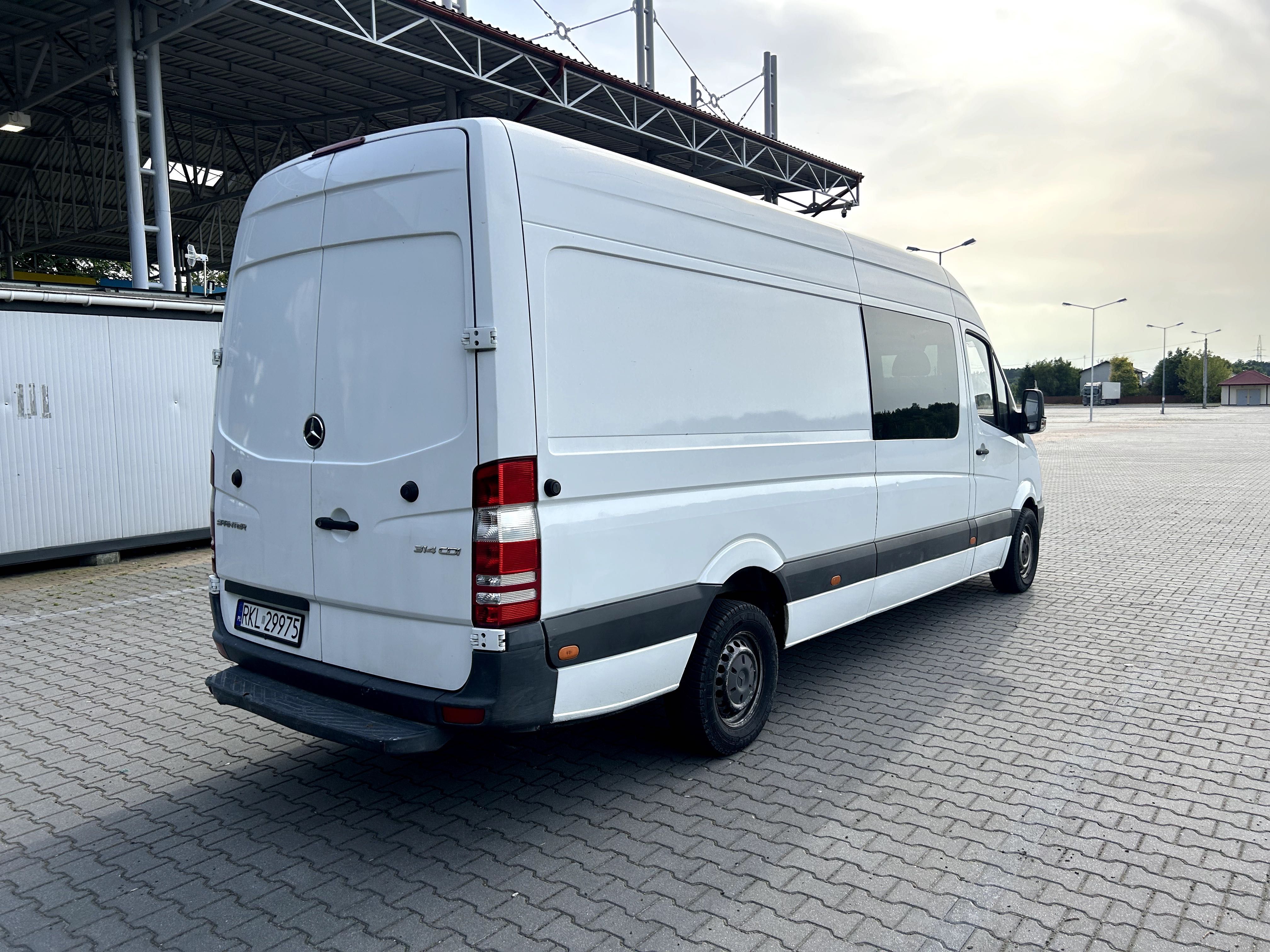 WYNAJEM Busa 9 osób osobowego Wypożyczenie Mercedes Sprinter 906 Max
