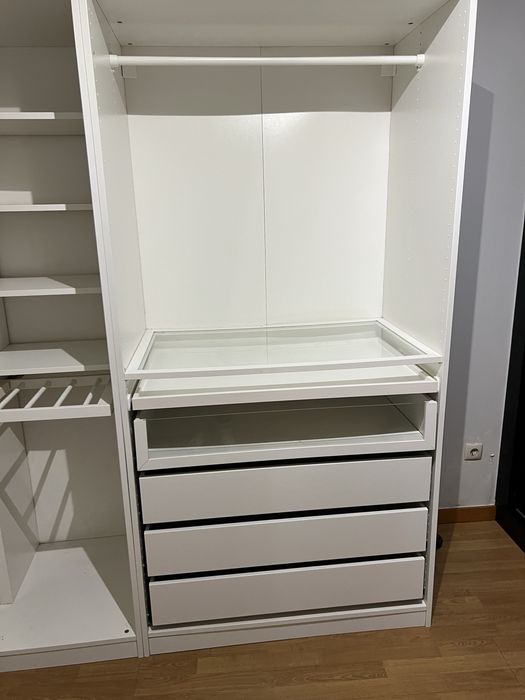 Roupeiro completo de canto IKEA