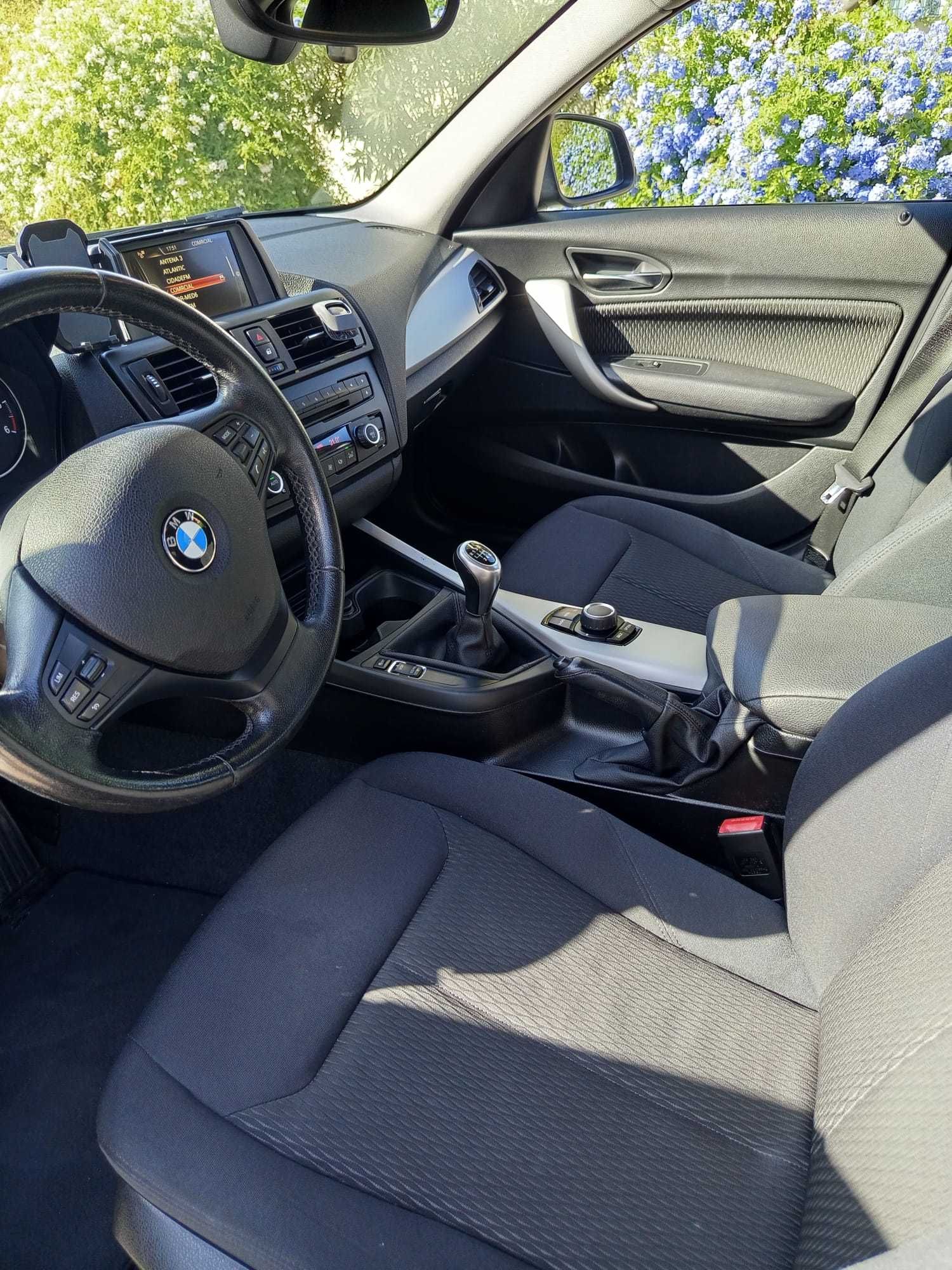 BMW 116 efficient dynamic em excelente estado