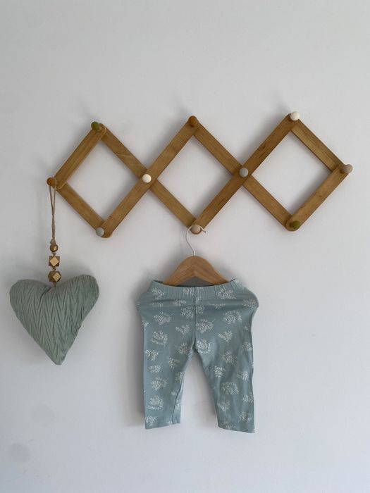 Legginsy lindex 62 miętowe w gałązki kwiatki