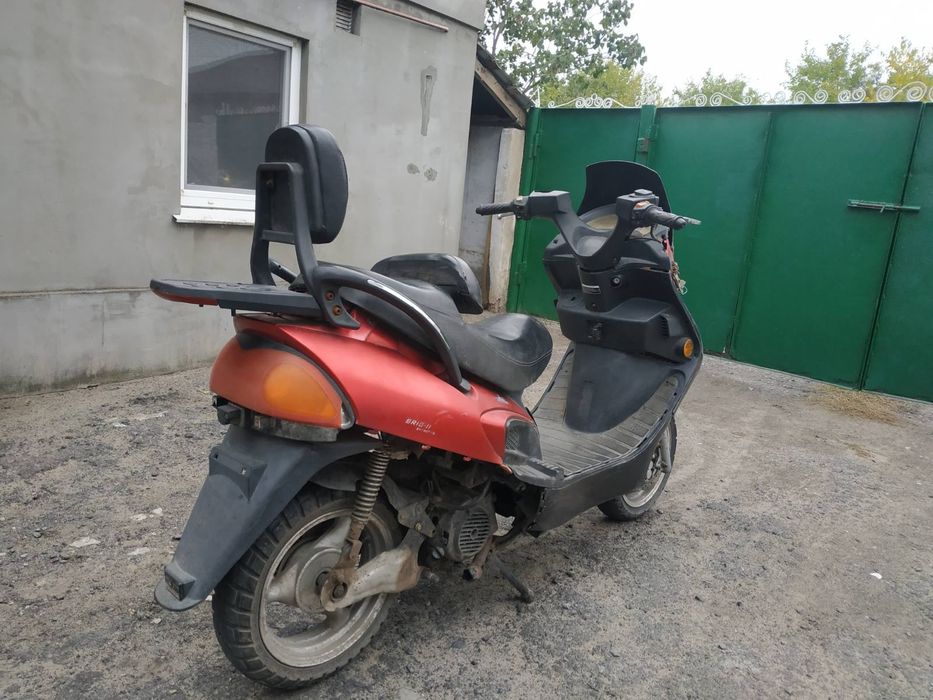 Продам скутер ракета четырехтактный 150куб.на полном ходу заводиться н