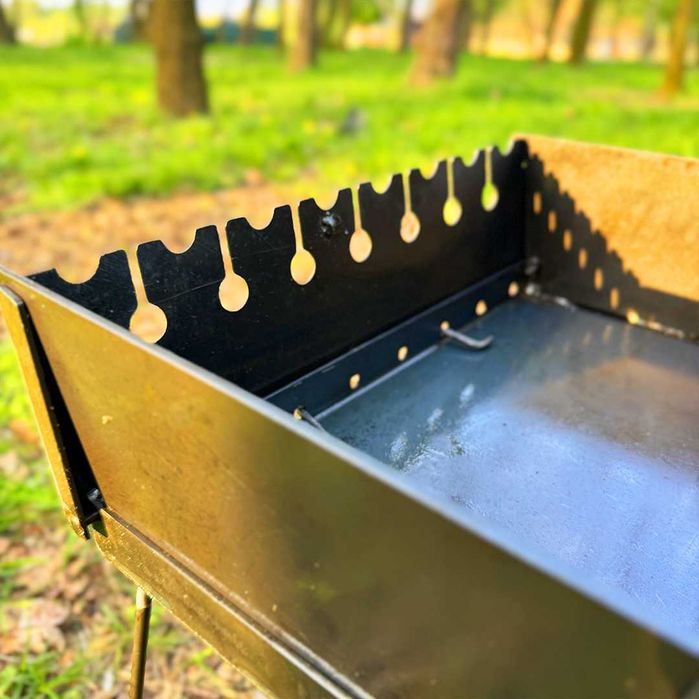 Grill przenośny / Mangal przenośny / Переносний мангал / 8 шам. / 3мм