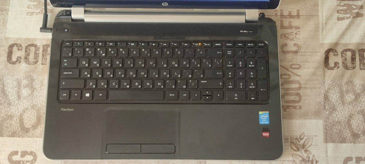 Ноутбук HP Pavilion 15-n093er