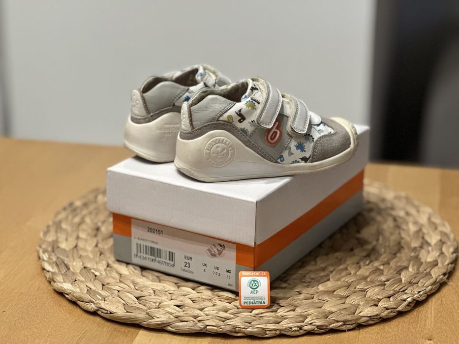Pierwsze Buty Biomecanics Półbuty Dziecięce 23 Elastyczna Podeszwa