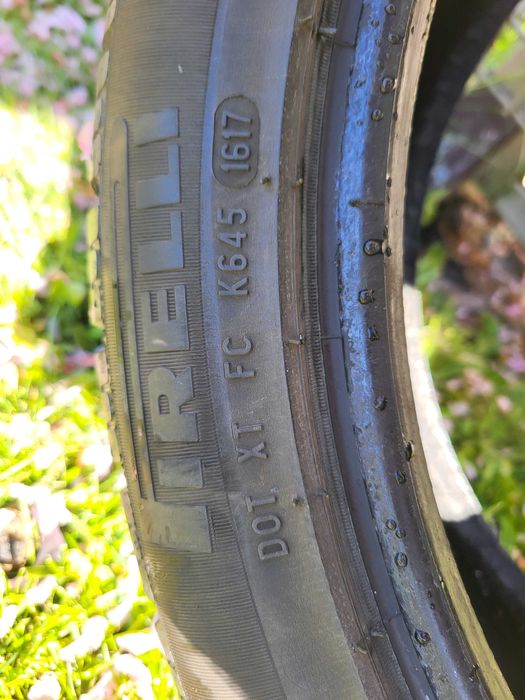 Opony zimowe Pirelli Sottozero 235/40/19 wzmocnione