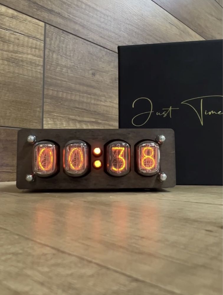 NIXIE CLOCK Годинник ручної роботи