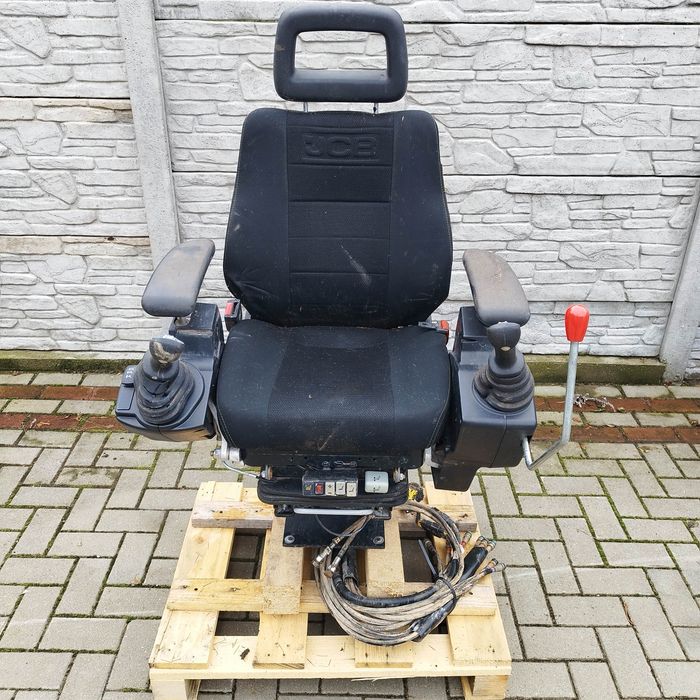 Jcb fotel operatora koparki joystiki