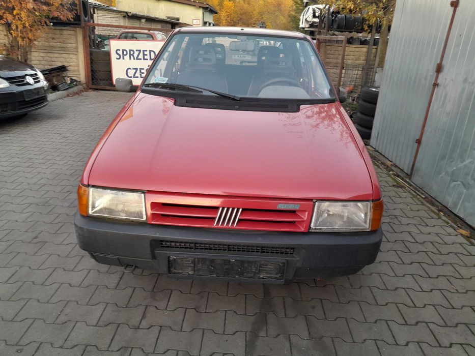 Fiat UNO 0.9 900  Zdrowy Na Części