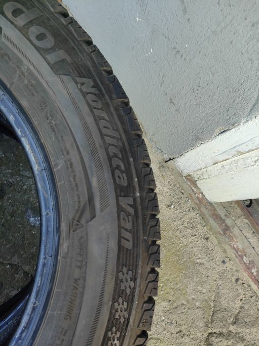 Opona zimowa  2 szt 205/65R16C Matador  Nordicca Van.