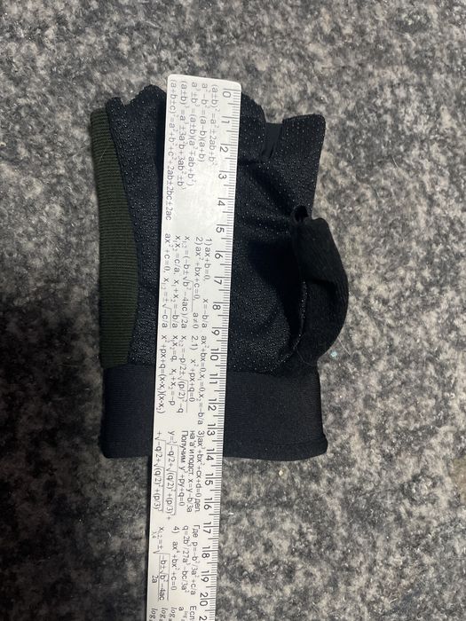 Оливкові спортивні неслизькі тактичні рукавички