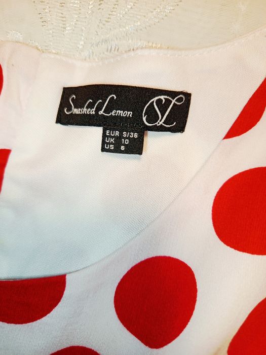 Сарафан в червоний горошок