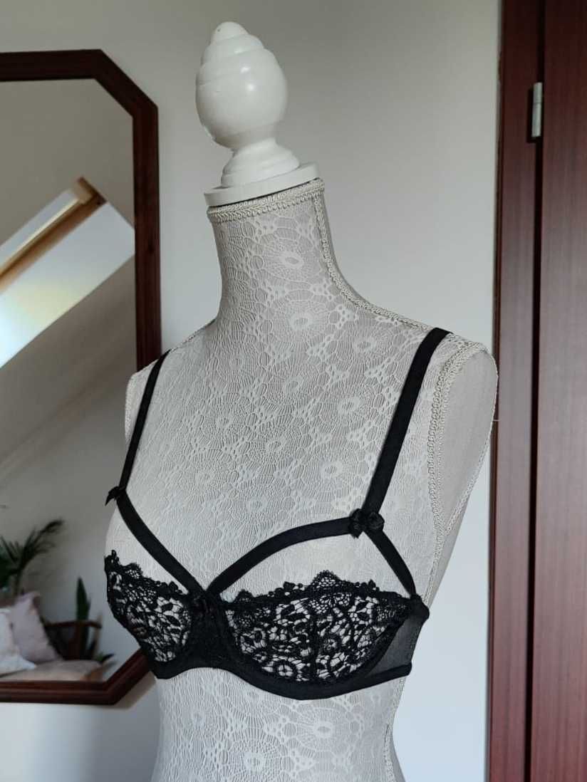 Stanik biustonosz 65B softbra soft bra Asos czarny koronkowy