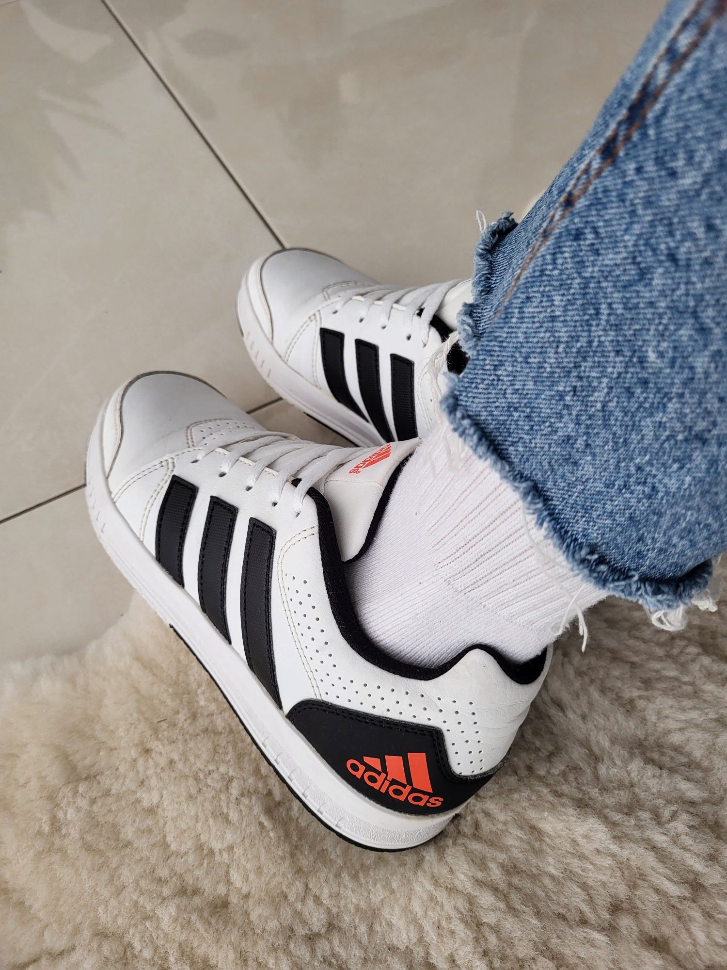 Buty sneakersy Adidas 36 2/3 białe LK Trainer