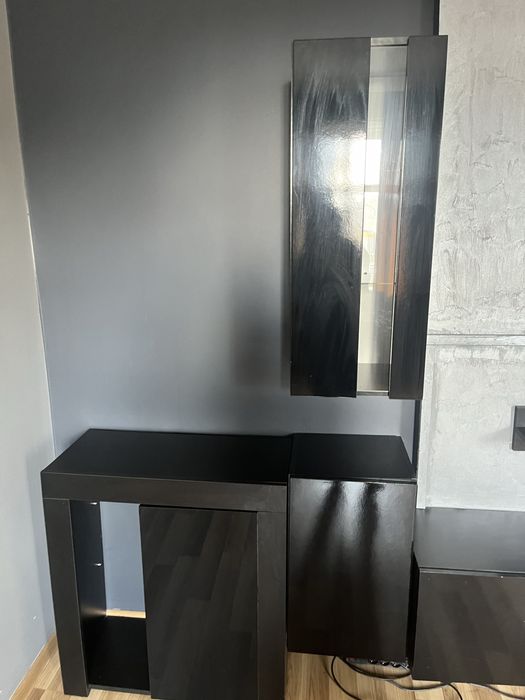 Sprzedam zestaw mebli RTV i komode