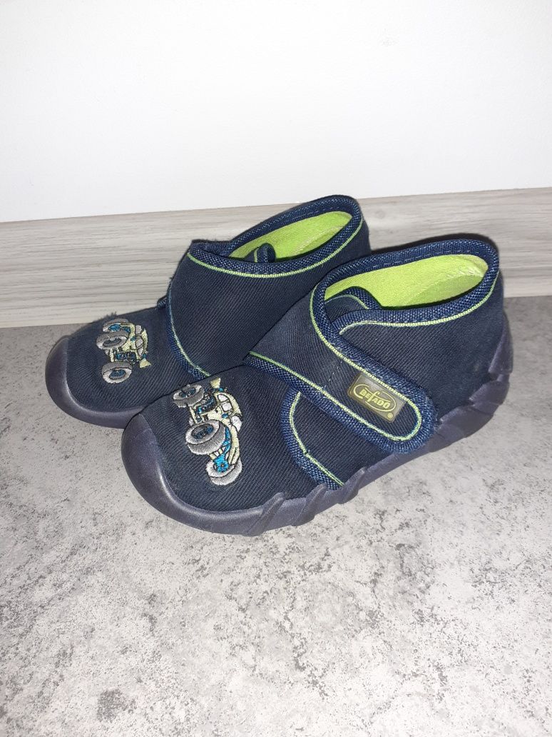 Kapcie Befado 24 jak nowe